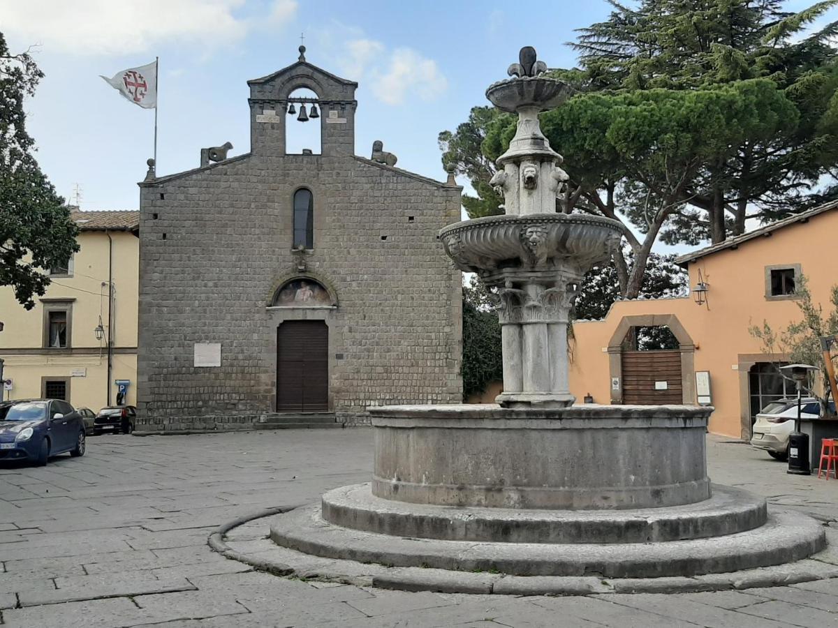 Al22 Di Piazza Del Gesu Hotel Viterbo Exterior photo
